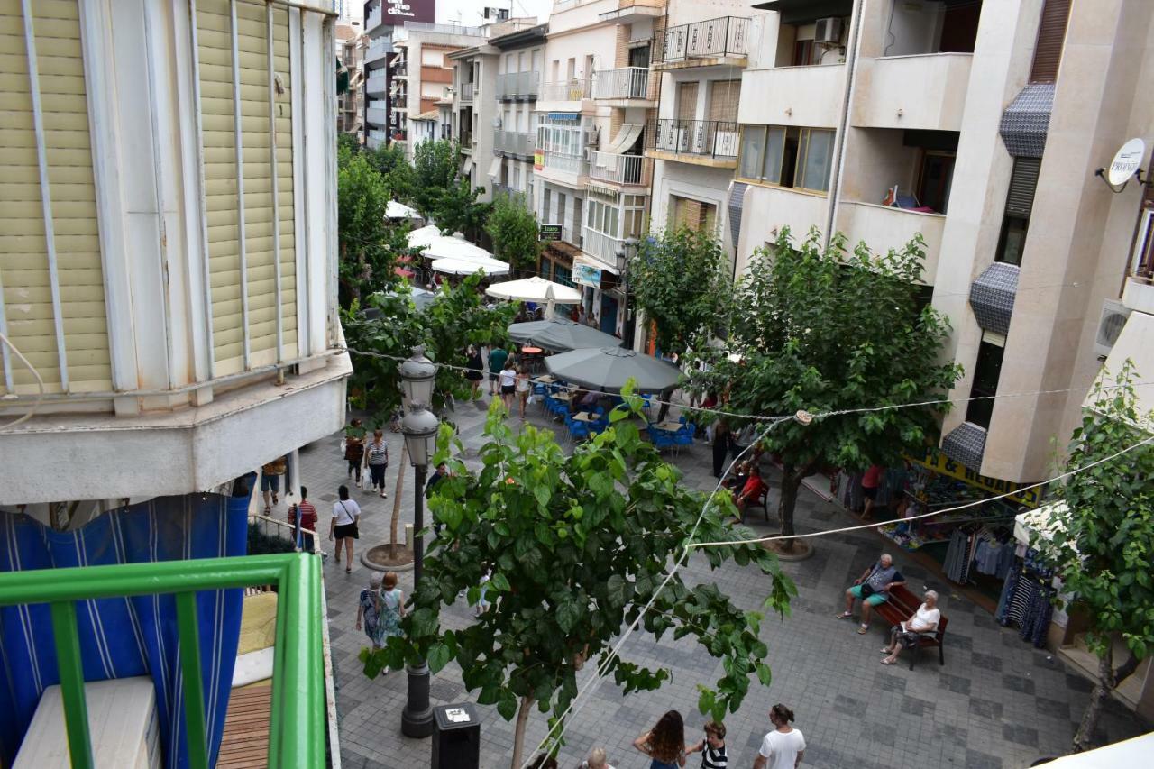 Alameda Centro Apartamento Trg Benidorm Luaran gambar