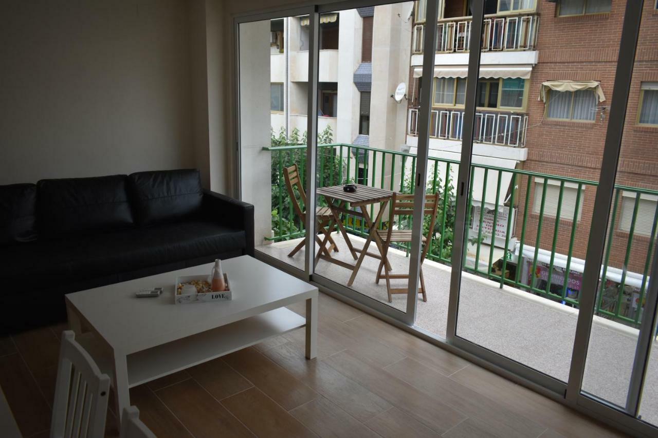 Alameda Centro Apartamento Trg Benidorm Luaran gambar